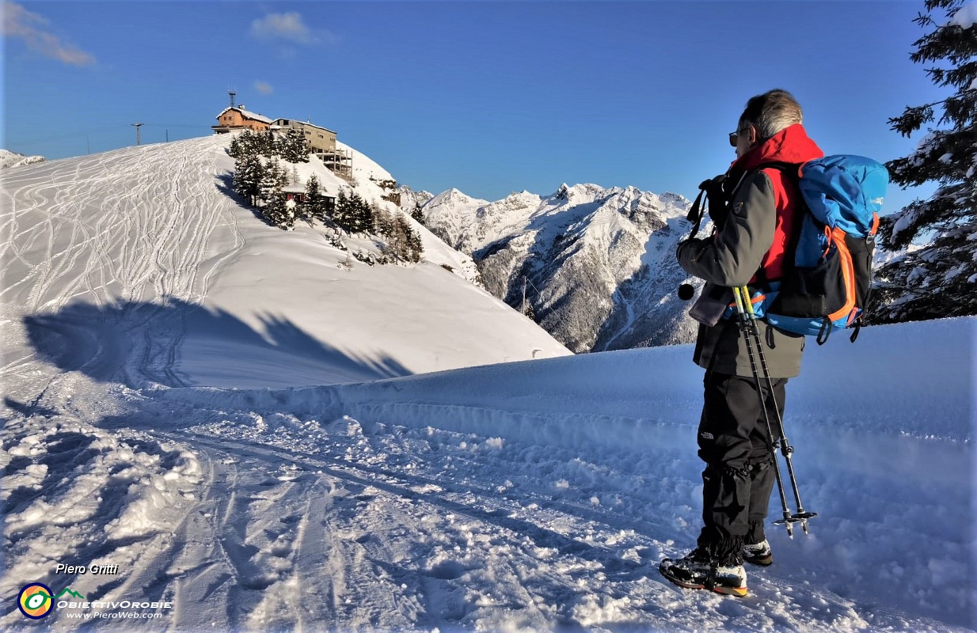 82 Ed ora scendiamo con vista sul Monte Torcola Soliva.jpg
